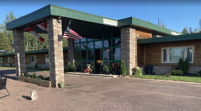 Silver Sands Hotel & RV Park (Silver Sands Motel) - Web Listing (newer photo)